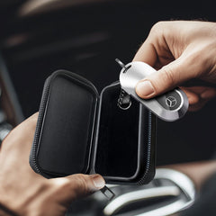 FARADAYA TECH-PROTECT KLR300 BEZKLJUČNI RFID SIGNAL BLOCKER TORBICA CRNA