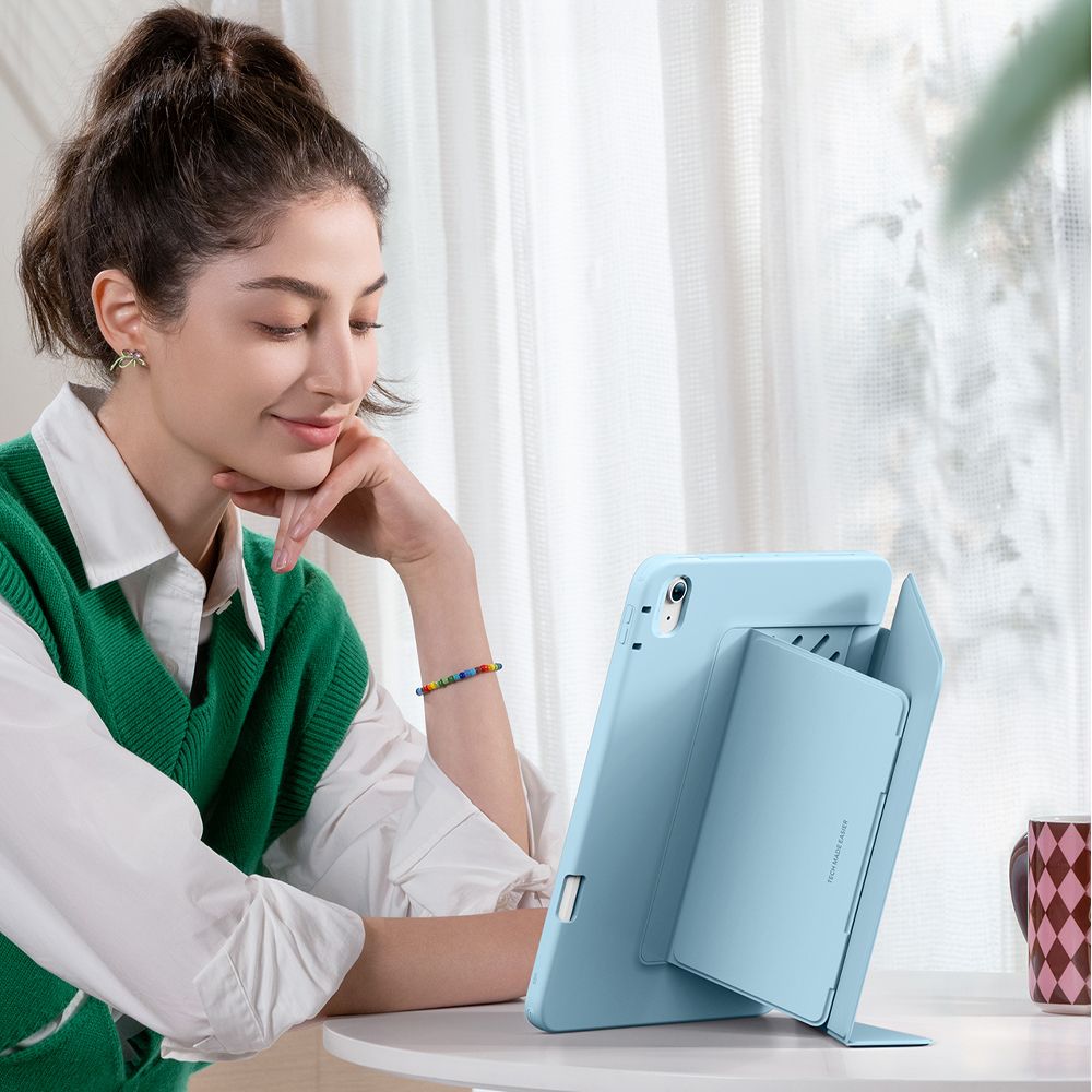 KRYT ESR FLIP HYBRID IPAD AIR 13” 1 / 2 / 2024-2025 SKY BLUE