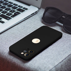  ZA IPHONE 16 HEYCASE SOFT DEFENDER CRNA