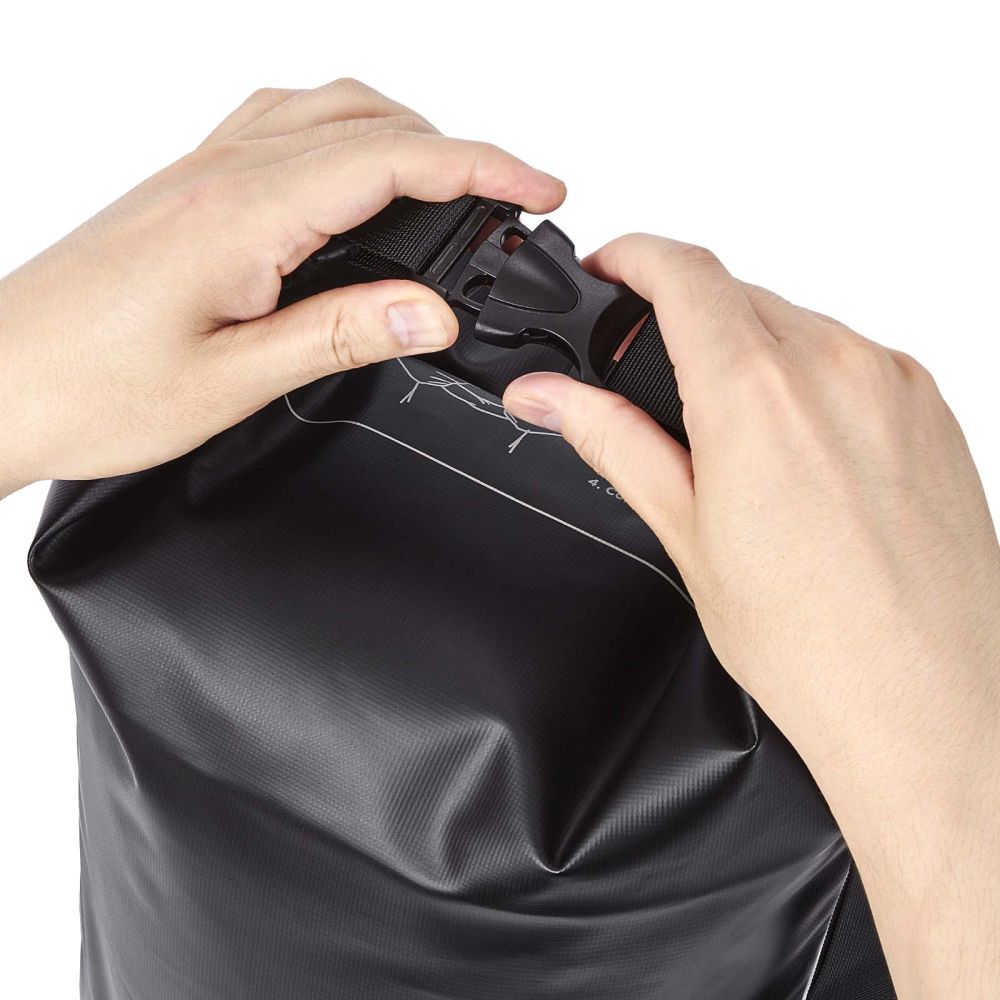 VODEODOLNÉ PUZDRO  SPIGEN A630 UNIVERSAL WATERPROOF BAG BLACK