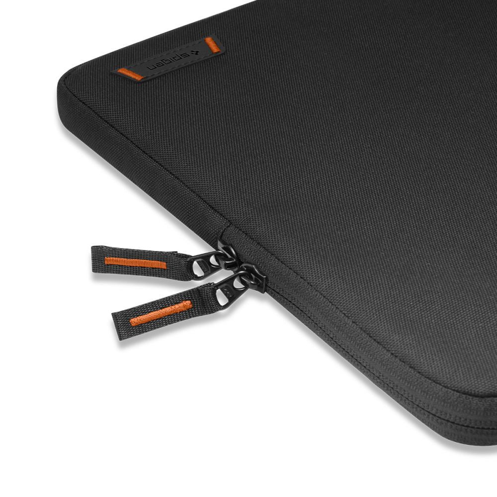 TAŠKA SPIGEN BASIC POUCH LAPTOP 13-14 BLACK
