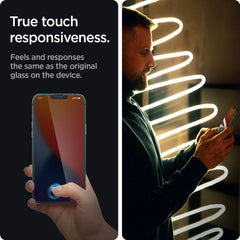 TVRĐENO STAKLO SPIGEN GLAS.TR SLIM IPHONE 13 / 13 PRO PRIVATNOST
